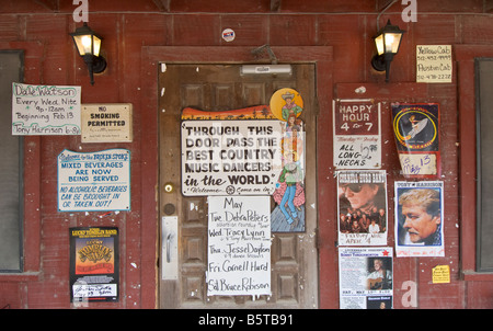 Texas Hill Country Austin gebrochen sprach Honky Tonk bar Salon Tanzsaal Restaurant Land westlichen Musikveranstaltungen Stockfoto