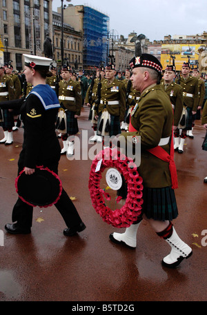 Gedenktag in George Sq Glasgow zur Erinnerung an Britains Krieg tot am Remembrance Day Sonntag Stockfoto