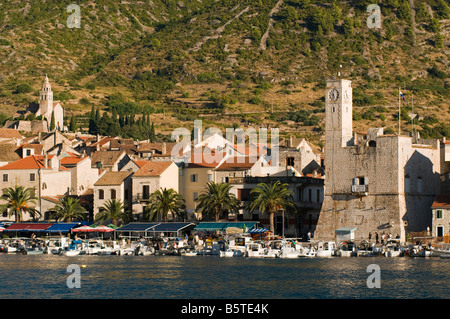 Historische Stadt Komiza, Insel Vis-Kroatien Stockfoto