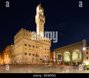 Palazzo Vecchio und die Uffizien, die Piazza della Signoria, Florenz, Italien. Stockfoto