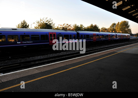 Erste große westliche Zug in Oxford Bahnhof Stockfoto