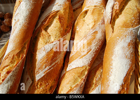 Brot auf Verkauf im Stall, Plaza Constitucion, La Orotava, Teneriffa, Kanarische Inseln, Spanien Stockfoto