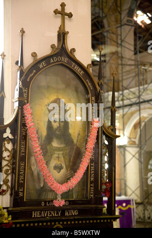 Ein Symbol zeigt Jesus Christus in der Kirche Milagres in Mangalore, Indien Stockfoto