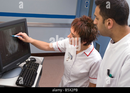 Porträt des Röntgenassistenten in einem Krankenhaus Stockfoto