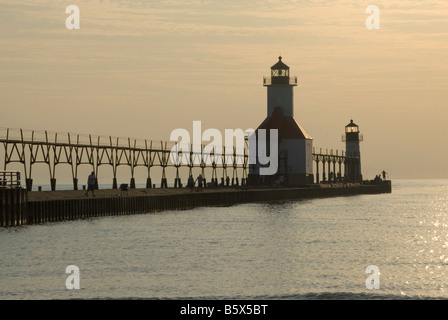 Leuchtturm auf dem Nordpier in St. Joseph, Michigan, USA. Stockfoto