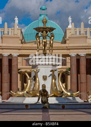 Barton Square Einkaufszentrum Wasserfontäne, Teil des Einkaufszentrum Trafford Park, Manchester Stockfoto