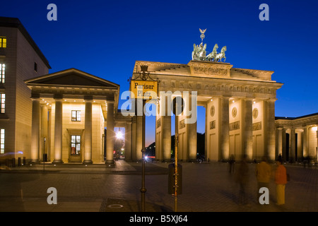 Brandenburger Tor-Pariser Platz Quadriga Berlin Stockfoto