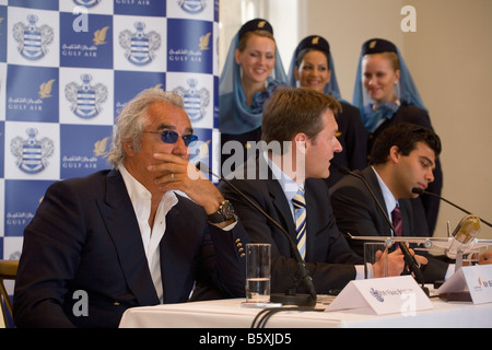 QPR Miteigentümer verließ Flavio Briatore gibt eine Pressekonferenz über die Zukunft des Vereins im Londoner Somerset House. Stockfoto