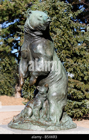 Grizzly Bear-Skulptur am Denver Colorado Museum of Nature and Science Stockfoto