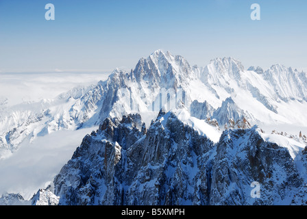 Die französischen Alpen im winter Stockfoto