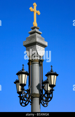 Laterne von der Kathedrale von Christus dem Erlöser (höchste orthodoxe christliche Kirche in der Welt) in Moskau, Russland Stockfoto