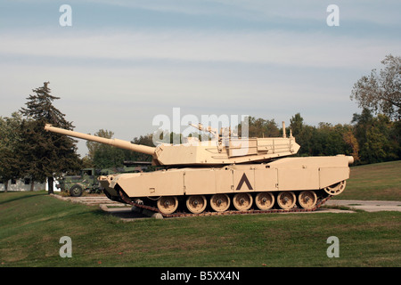 Tank in Wüste Farben Gold Star Military Museum Camp Dodge Iowa Stockfoto