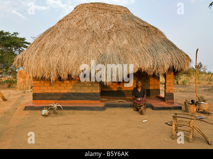 Dorf-Gehäuse in Mfuwe in South Luangwa, Sambia Stockfoto