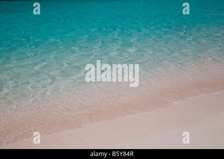 Waters Edge auf der karibischen Insel Anguilla in den British West Indies Stockfoto