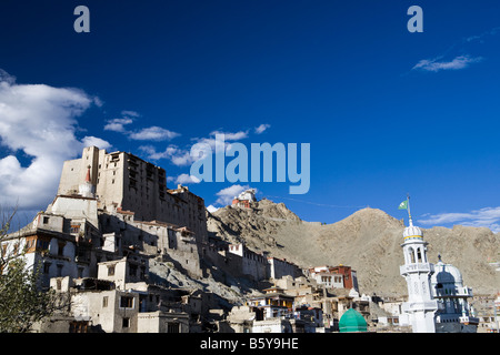Namgyal Tsemo Gompa, Leh Palast und Jamia Masjid Moschee, Leh Ladakh Stockfoto
