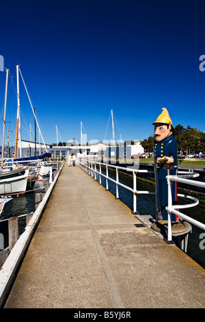 Geelong Skulpturen / eine Poller Skulptur auf die Geelong Waterfront. Geelong Victoria Australien. Stockfoto