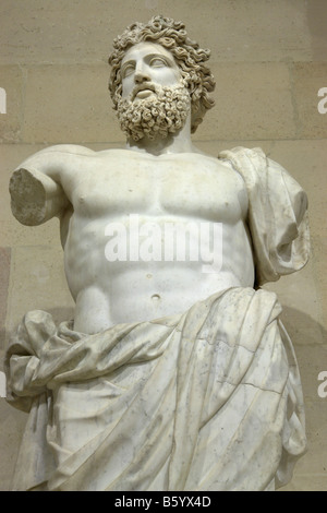 Jupiter von Versailles Skulptur des Zeus im Louvre Museum in Paris France Stockfoto