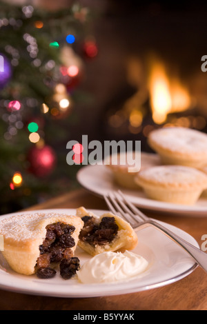 Mince Pie mit Weinbrand-Sahne Stockfoto
