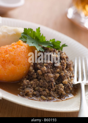 Teller mit Haggis, Neeps und Tatties Stockfoto