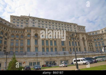 Bukarest Rumänien Europa Die Casa Poporului Haus des Volkes durch Nicholae Ceausescu 1984 teuerste Verwaltungsgebäude in der Welt gestartet Stockfoto