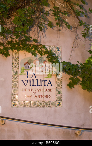 La Villita Sgin entlang der River Walk, San Antonio, Texas. Stockfoto