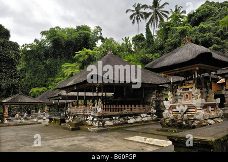 Tempel in der Heiligen Bäder von Pura Gunung Kawi, in der Nähe von Ubud, Bali, Indonesien, Südostasien Stockfoto