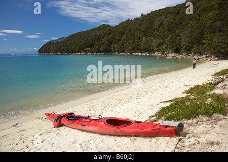 Sea Kayak Rinde Bay Abel Tasman Nationalpark Nelson Region Südinsel Neuseeland Stockfoto