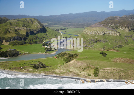 Küste südlich von Cape Farewell am Paturau River NW Nelson Region Südinsel Neuseeland Antenne Stockfoto