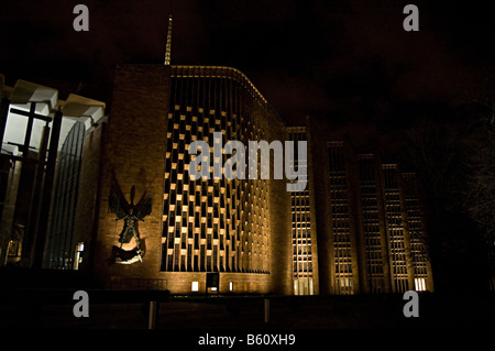 Coventry Kathedrale bei Nacht Stockfoto