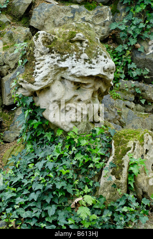 Statue im Garten der Villa Pisani in Stra in der Nähe von Padua am Brenta-Kanal, Veneto, Venetien, Italien, Europa Stockfoto