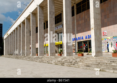 Kulturpalast oder Opernhaus Europas Skanderbeg-Platz, Tirana, Albanien, Stockfoto