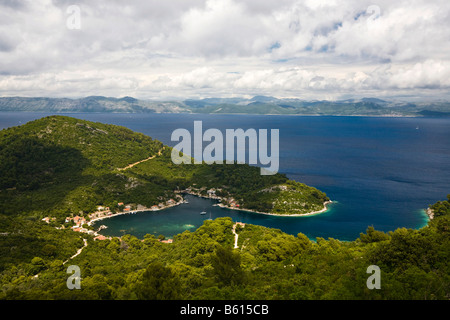 Blick auf Okuklje Hafen, Insel Mljet, Dubrovnik-Neretva, Dalmatien, Kroatien, Europa Stockfoto