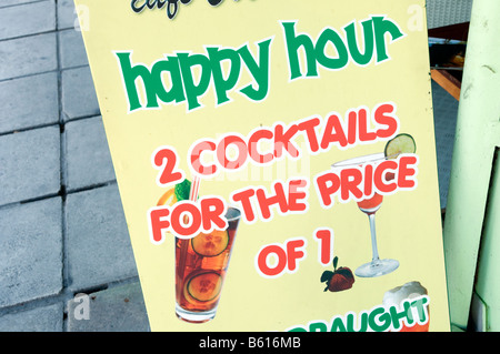 Happy Hour Schild englische bar Stockfoto