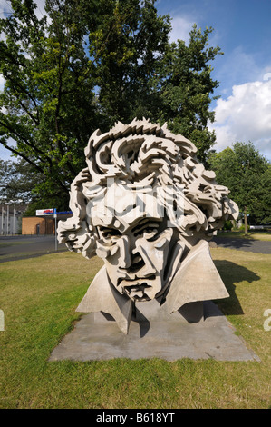 Büste von Beethoven, Beethovenhalle an der Rückseite, Bonn, Nordrhein-Westfalen Stockfoto