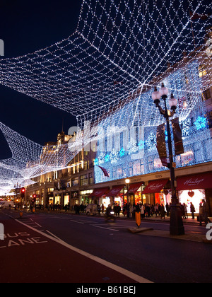 Hamleys Spielwarenladen und 2008 2009 Weihnachtsbeleuchtung Regent Street in London Stockfoto