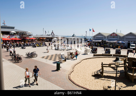 Liste Harbour, auf Sylt, erneuert durch den Einheimischen Restaurant Gosch, Nordsee, Liste Stockfoto