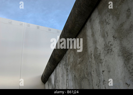 Berliner Mauer in der Bennauer Straße, Teil des Denkmals für den Bau der Berliner Mauer, Berlin Stockfoto