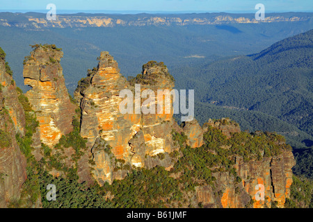 Die Felsformation Three Sisters am Abend in die Blue Mountains National Park, Australien Stockfoto