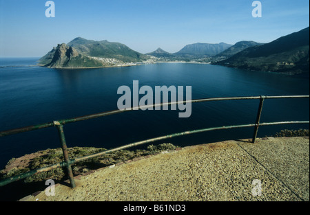 Kapstadt, Westkaper, Südafrika, schöne Landschaft, Blick auf Houtbay von Chapmans Peak Drive, afrikanische Landschaften, klarer Tag, Hintergründe Stockfoto