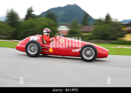 Ferrari 500 F2, Formel 2, Baujahr 1953, zuvor getrieben von Alberto Ascari, Ennstal Classic 2008, Steiermark, Österreich, Europa Stockfoto