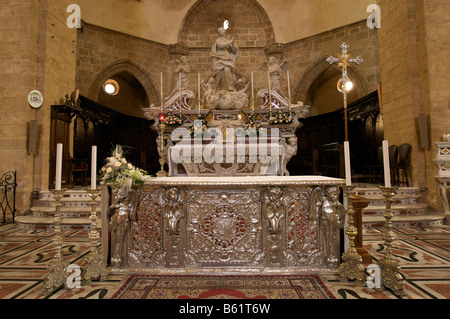 Altar der Kathedrale der Heiligen Maria in Alghero, Sardinien, Italien, Europa Stockfoto