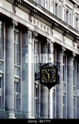 Colonnaded Fassade Clerys Kaufhauses, historische Uhr, O'Connell Street, Dublin, Irland, Europa Stockfoto