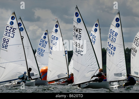 Segelboote im Wettbewerb bei einer Regatta in Schilksee, Kieler Woche 2008, Kiel, Schleswig-Holstein, Deutschland, Europa Stockfoto