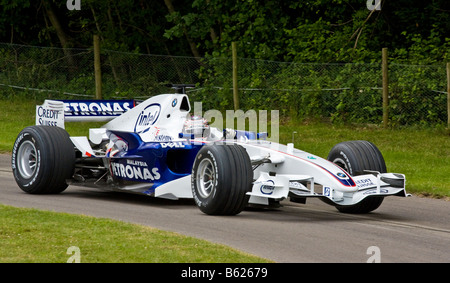 2006 BMW Sauber F1.06 mit Fahrer Christian Klien beim Goodwood Festival of Speed, Sussex, UK. Stockfoto