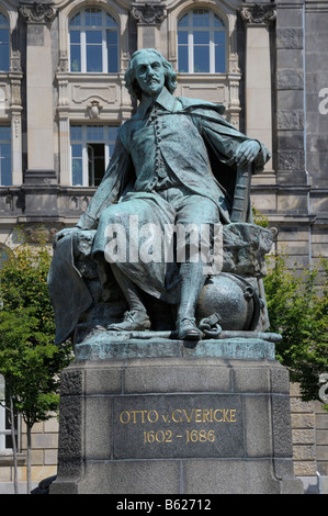 Guericke-Denkmal, Otto von Guericke, Magdeburg, Sachsen-Anhalt, Deutschland, Europa Stockfoto