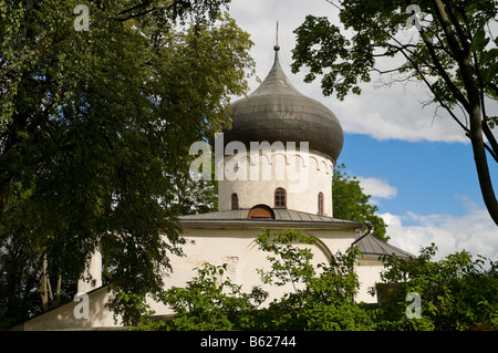 Die Transfiguration Kathedrale des Mirozh-Klosters in Pskow, Russland Stockfoto