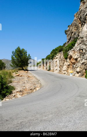 Straße in Richtung des Leuchtturms am Cap Formentor, Mallorca, Balearen, Spanien, Europa Stockfoto