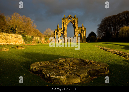 Gisborough Priory bleibt im Winter Sunshine Guisborough Cleveland Stockfoto