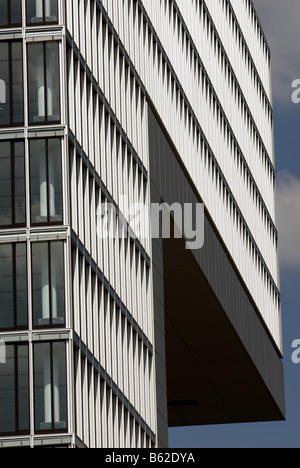 Das Kranhaus (Kran Haus), eine renommierte Büroentwicklung neben dem Fluss Rhein, Köln, North Rhine-Westphalia, Germany. Stockfoto