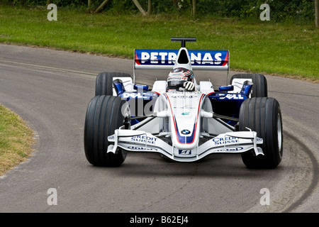 2006 BMW Sauber F1.06 mit Fahrer Christian Klien beim Goodwood Festival of Speed, Sussex, UK. Stockfoto